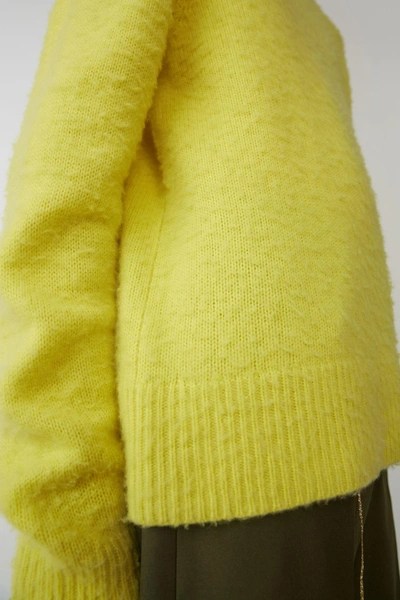 圆领毛衣 黄色