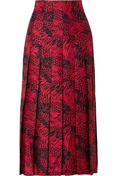 Shop Gucci Pleated Printed Silk-twill Midi Skirt In Red