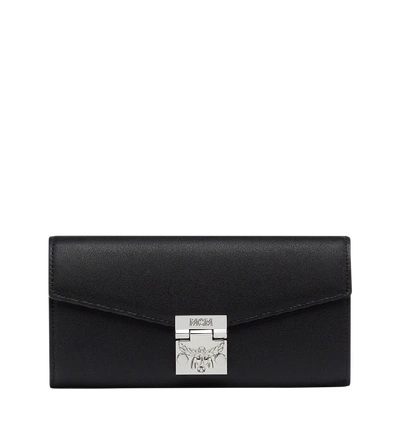 Shop Mcm Patricia Gefaltete Crossbody Brieftasche Aus Leder In Black
