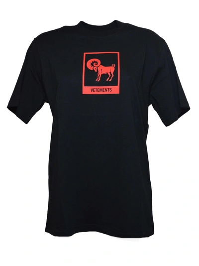 Shop Vetements Horoscope Aries T-shirt In Aries Black