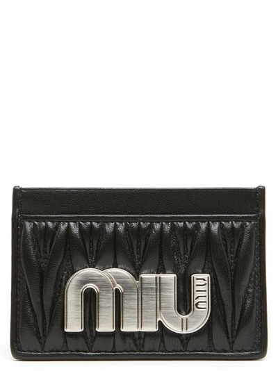 Shop Miu Miu Matelassé Maxi Logo Plaque Cardholder In Black