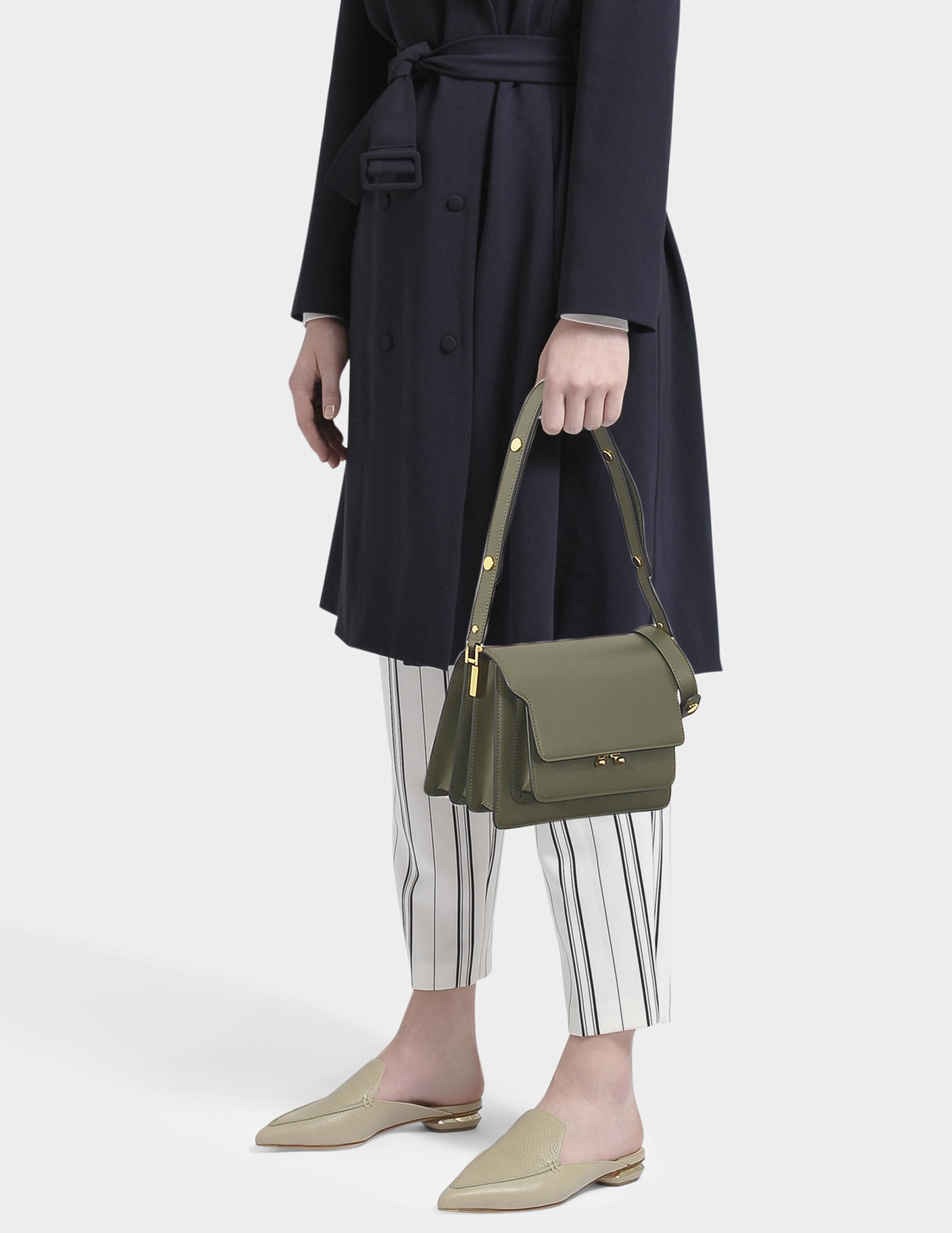 Marni Trunk Medium Bag In Green Modesens