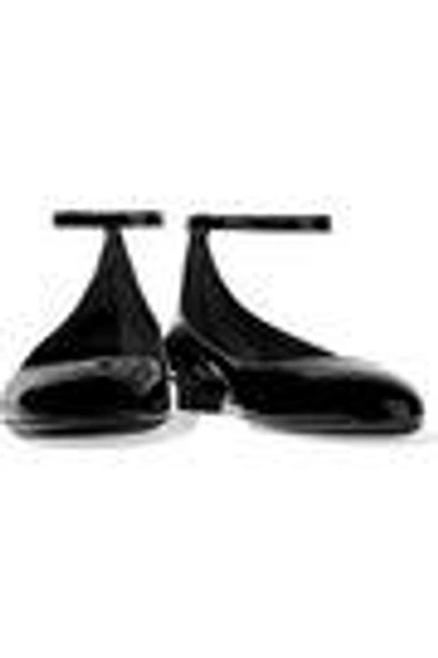 Shop Ferragamo Cefalu Patent-leather Ballet Flats In Black