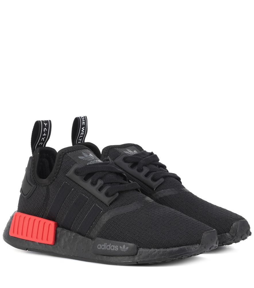 nmd black sole