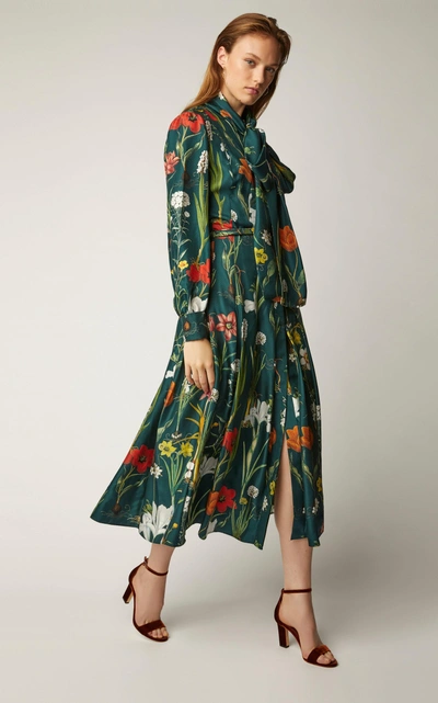 Shop Oscar De La Renta Pussy-bow Floral-print Silk Midi Dress