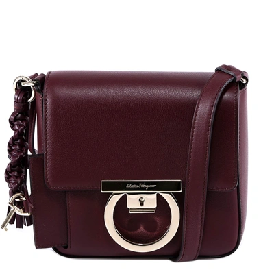 Shop Ferragamo Salvatore  Logo Shoulder Bag In Red