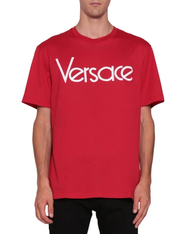 Shop Versace Logo Cotton T-shirt In Rosso