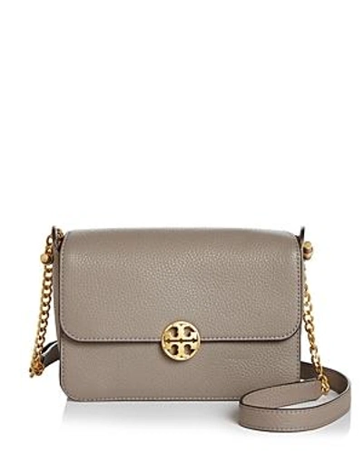 Shop Tory Burch Chelsea Leather Crossbody In Gray Heron/gold
