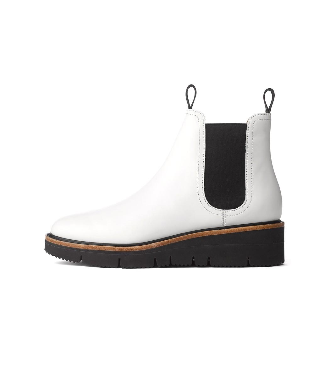taryn chelsea boot
