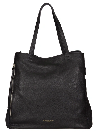 Shop Gianni Chiarini Leather Shoulder Bag In Nero