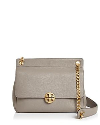Shop Tory Burch Chelsea Flap Convertible Leather Shoulder Bag In Gray Heron/gold