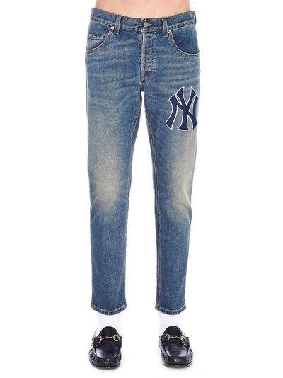 Shop Gucci Ny Yankees Cropped Jeans In Blue