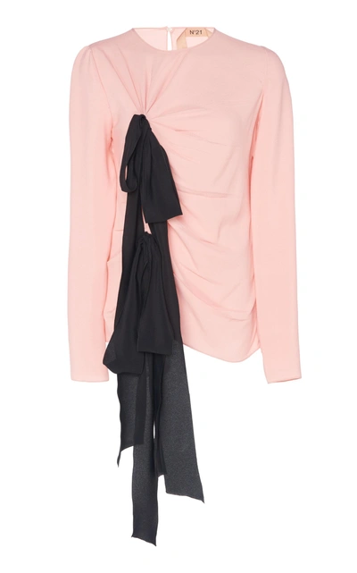 Shop N°21 N&deg;21 Cilly Ruched Crepe De Chine Top In Pink