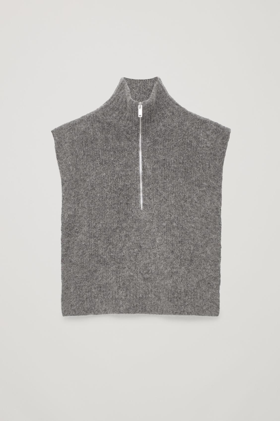 knitted bib