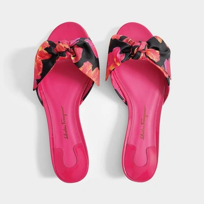 Shop Ferragamo Chianni Patent And Scarf Print Slide Shoes In Fuchsia Patent Leather