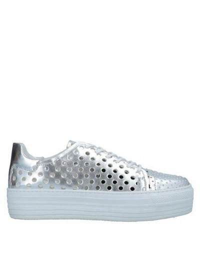 Shop Cult Woman Sneakers Silver Size 6 Textile Fibers