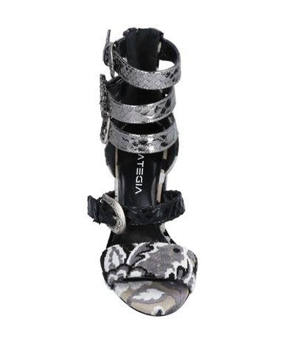 Strategia Sandals In Grey