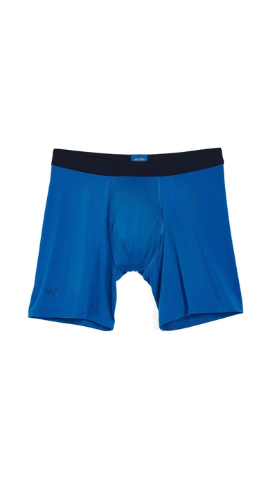 Shop Arc'teryx Phase Sl Boxers In Stellar