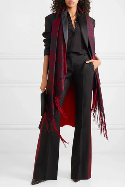 Shop Alexander Mcqueen Fringed Satin-jacquard Scarf In Red