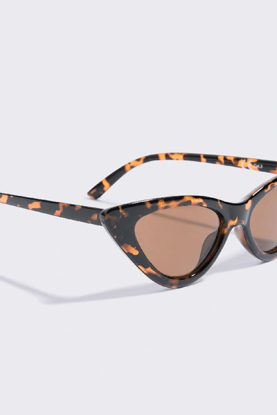 Shop Na-kd Pointy Cat Eye Sunglasses - Brown In Turtle