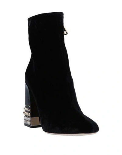 Dolce & Gabbana Ankle Boots In Black