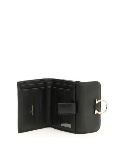 Shop Ferragamo Gancini Wallet In Nero