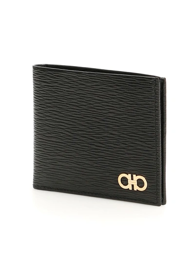 Shop Ferragamo Gancini Wallet In Nero