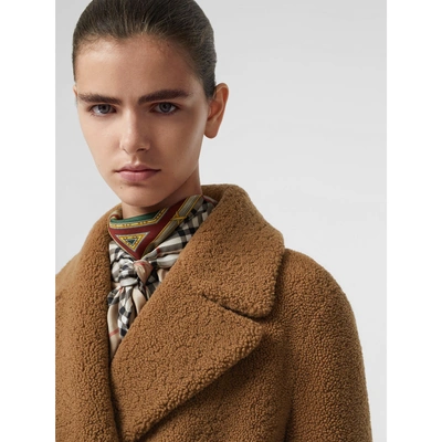 Shop Burberry Shearling Tailored Coat In Caramel