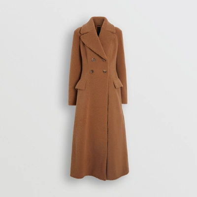 Shop Burberry Shearling Tailored Coat In Caramel