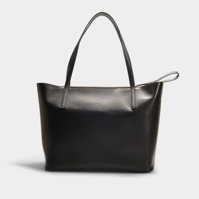 Shop Ferragamo Salvatore  | Gancio City Tote In Black Calfskin In Red