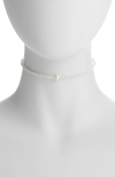 Shop Mizuki Pearl Choker In Gold/ Pearl