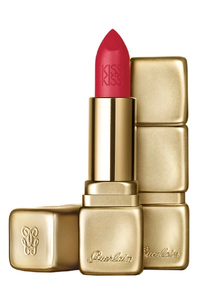 Shop Guerlain Kisskiss Matte Lipstick In M376 Daring Pink