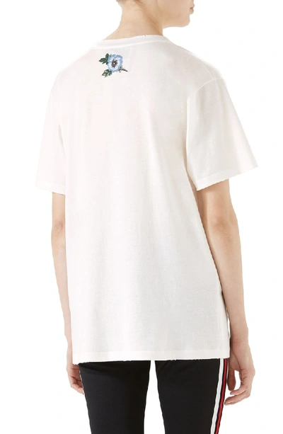 Shop Gucci Logo Oversize Cotton Graphic Tee In Milk Print