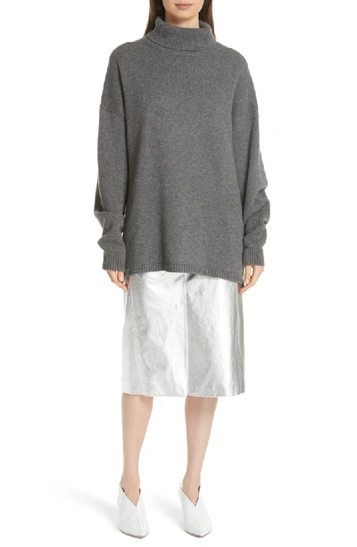 Shop Tibi Turtleneck High/low Cashmere Sweater In Dark Heather Grey