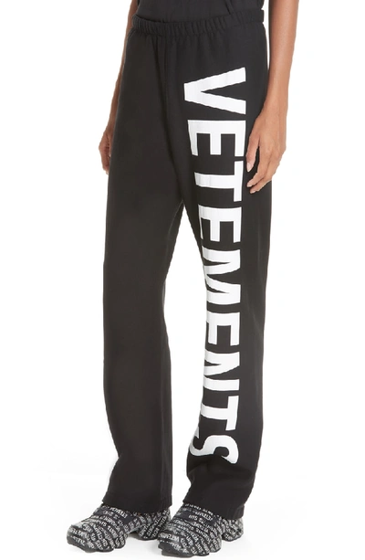 Shop Vetements Logo Sweatpants In Black