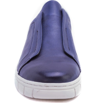 Shop Zanzara Sorgh Laceless Sneaker In Navy Leather