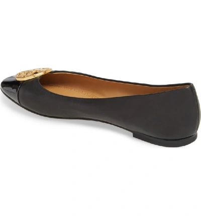 Shop Tory Burch Chelsea Cap Toe Ballet Flat In Black