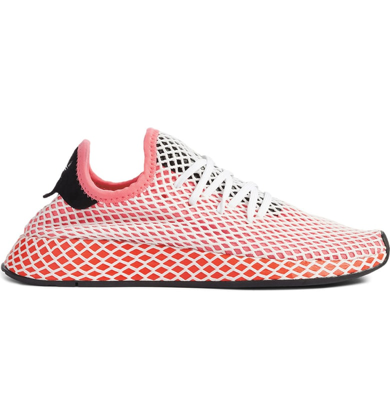deerupt white and red