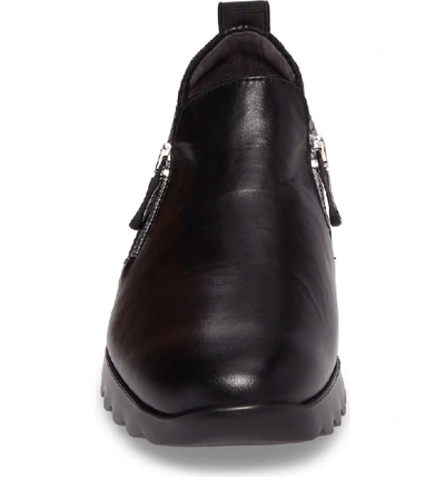 Shop Munro Kit Loafer In Black Leather