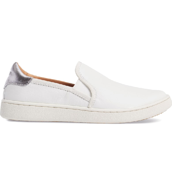 ugg cas slip on white