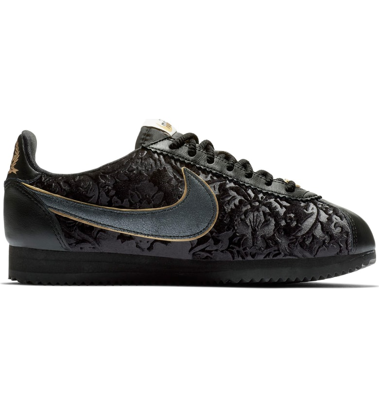 nike classic cortez se women's