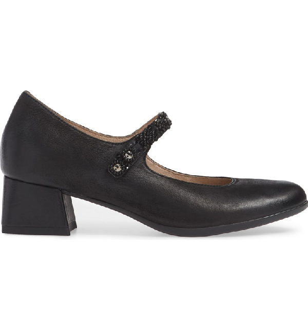 dansko pearlina pump