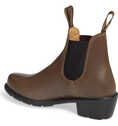 Shop Blundstone 1671 Chelsea Boot In Antique Taupe Leather
