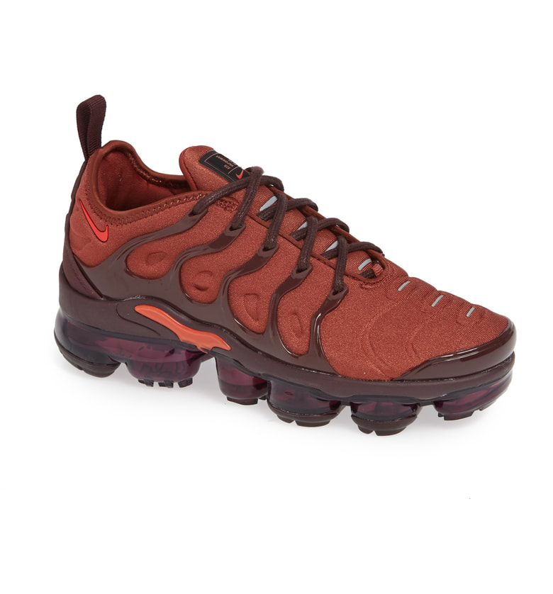 nike air vapormax plus sneakers