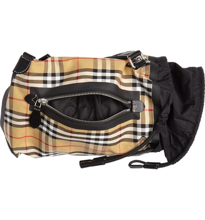 Burberry medium vintage shop check duffle