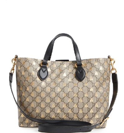 Shop Gucci Bee Gg Supreme Small Canvas Tote In Beige Ebony Oro/ Nero