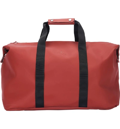 Shop Rains Weekend Bag - Red In Scarlet