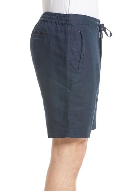 Shop Onia Max Linen Shorts In Deep Navy