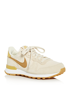nike internationalist beach