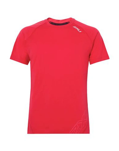 Shop 2xu T-shirt In Red